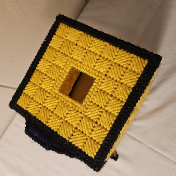 Vintage 1995 Looney Tunes Tissue Box Cover "Road Runner" Plastic Canvas - Picture 4 of 8